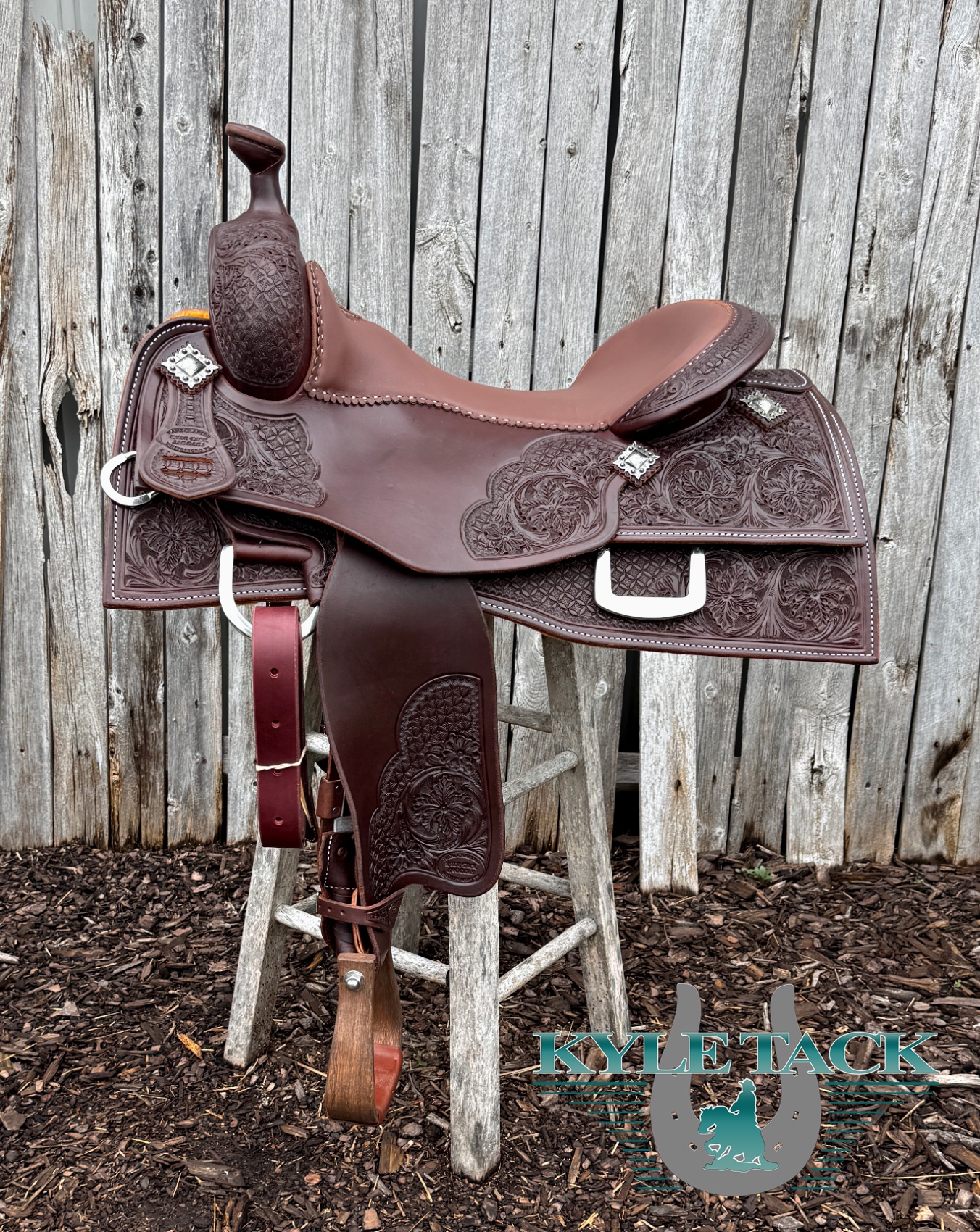 #925M - 16" - Kyle Tack Saddle