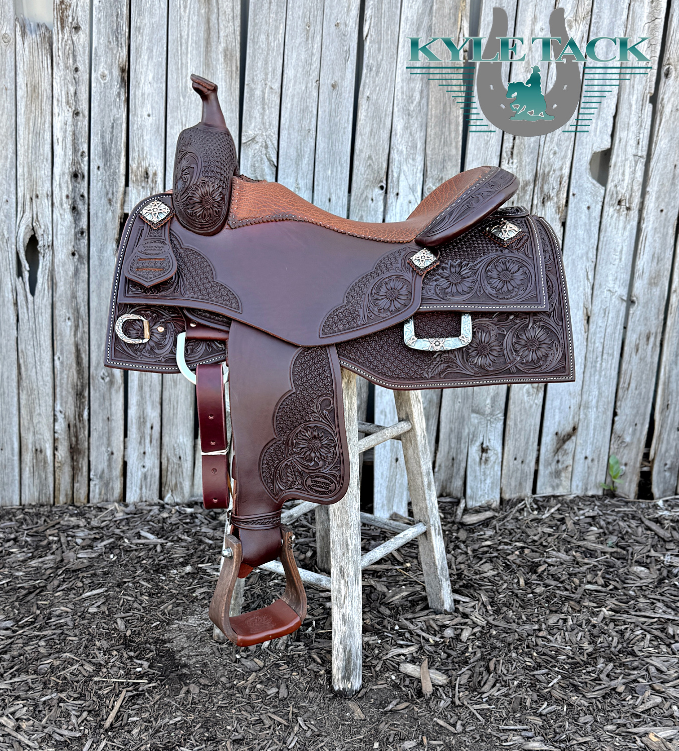 #880M - 16.5" - Kyle Tack Saddle